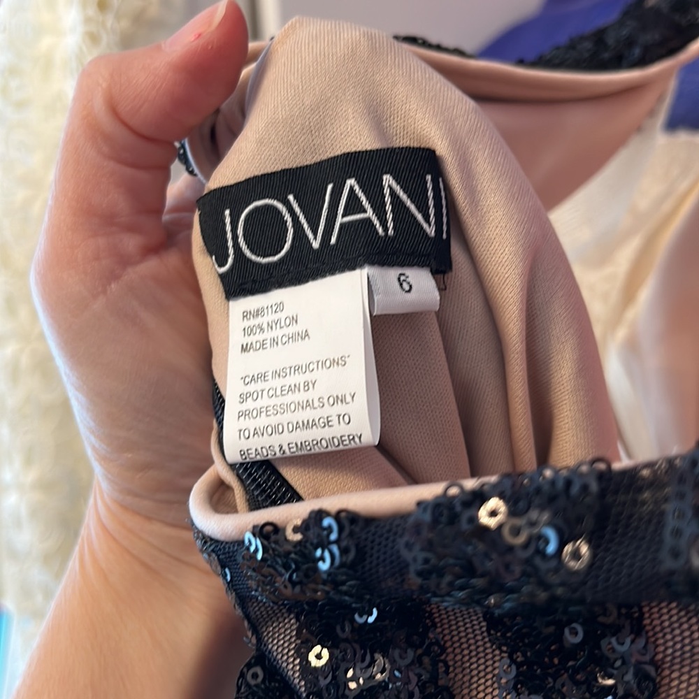 never worn Jovani dress - Picture 6 of 6